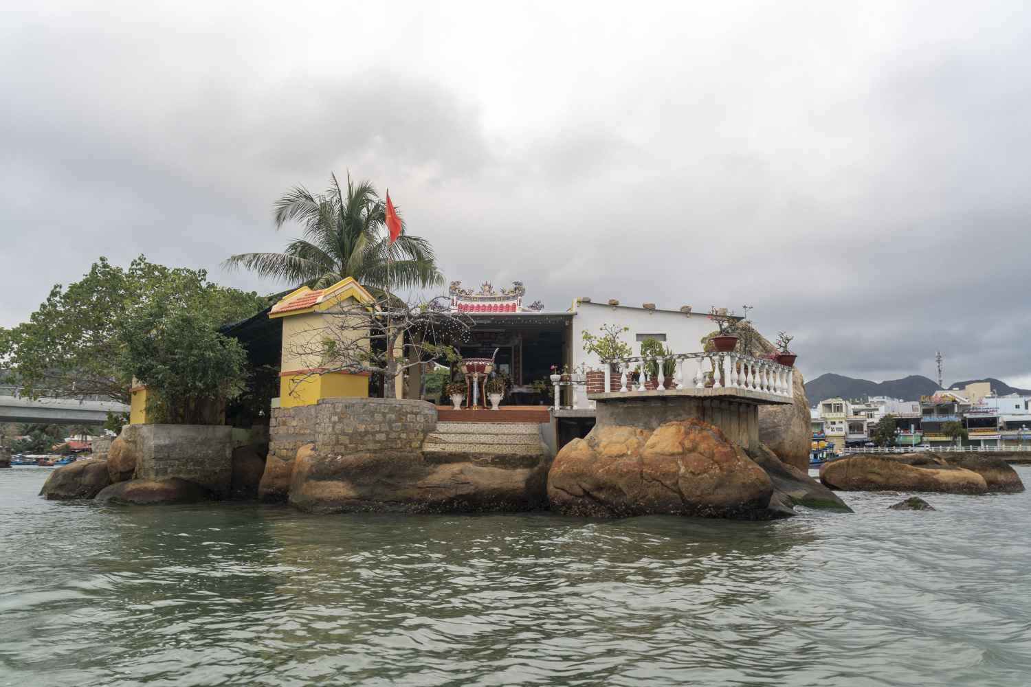 Mieu cua bien Nha Trang (1)